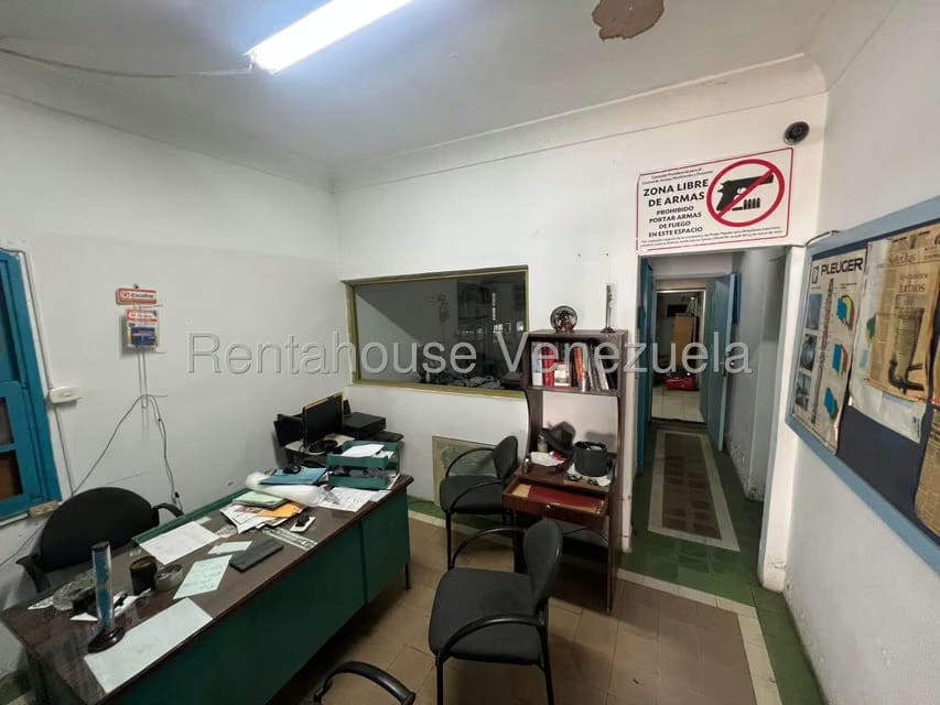 Comercial (Local Comercial) en Venta en El Rosal, Distrito Metropolitano - 13