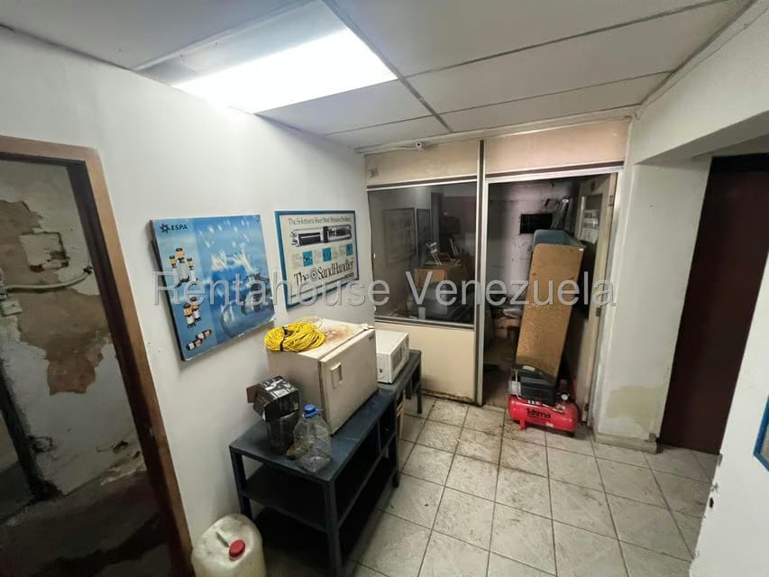 Comercial (Local Comercial) en Venta en El Rosal, Distrito Metropolitano - 14
