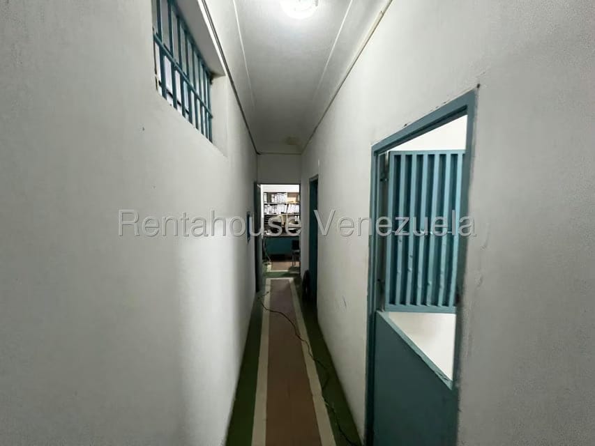 Comercial (Local Comercial) en Venta en El Rosal, Distrito Metropolitano - 9