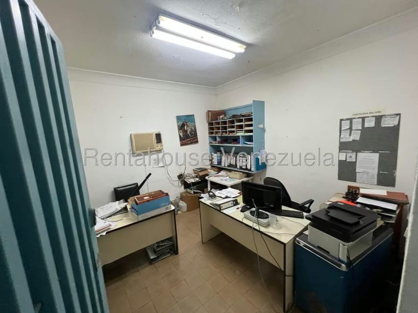 Comercial (Local Comercial) en Venta en El Rosal, Distrito Metropolitano - 10