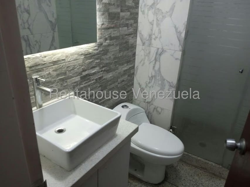 Apartamento (1 Nivel) en Venta en Parroquia La Candelaria, Distrito Metropolitano - 20