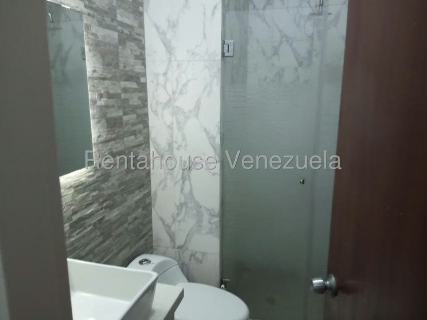 Apartamento (1 Nivel) en Venta en Parroquia La Candelaria, Distrito Metropolitano - 21