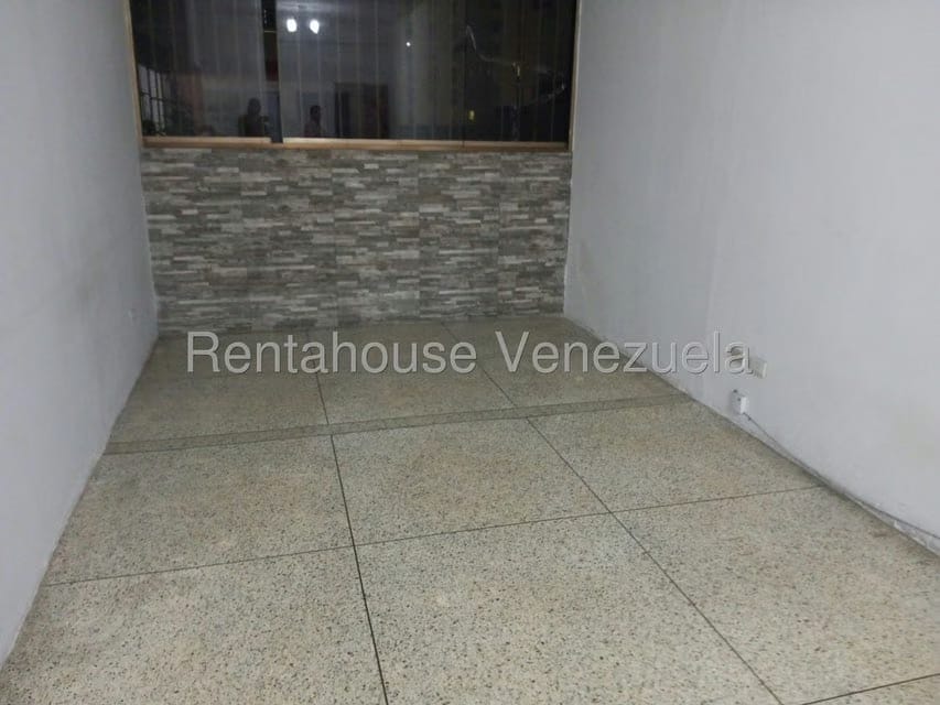 Apartamento (1 Nivel) en Venta en Parroquia La Candelaria, Distrito Metropolitano - 4