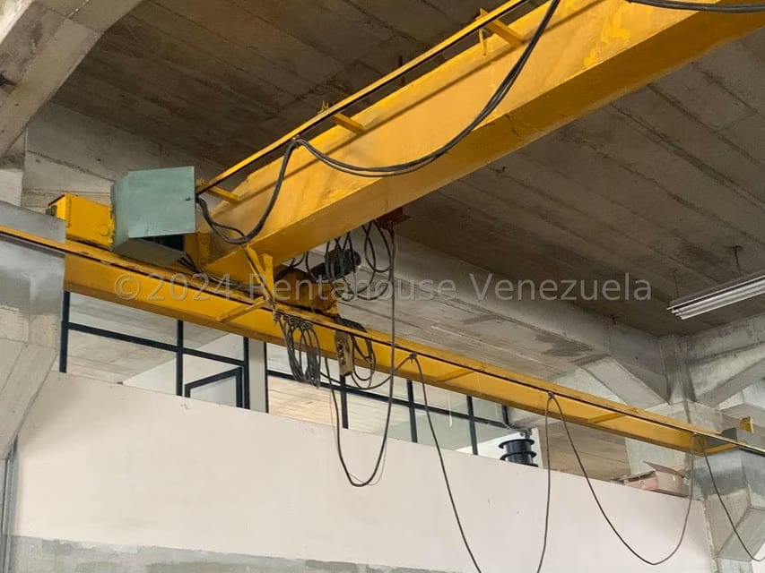 Comercial (Edificio) en Venta en El Marques, Miranda - 102