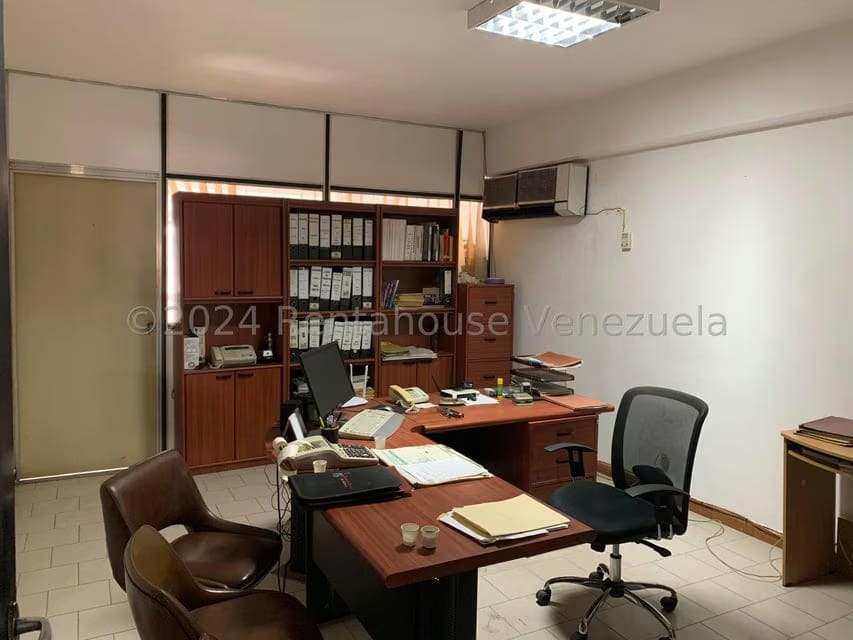 Comercial (Edificio) en Venta en El Marques, Miranda - 12