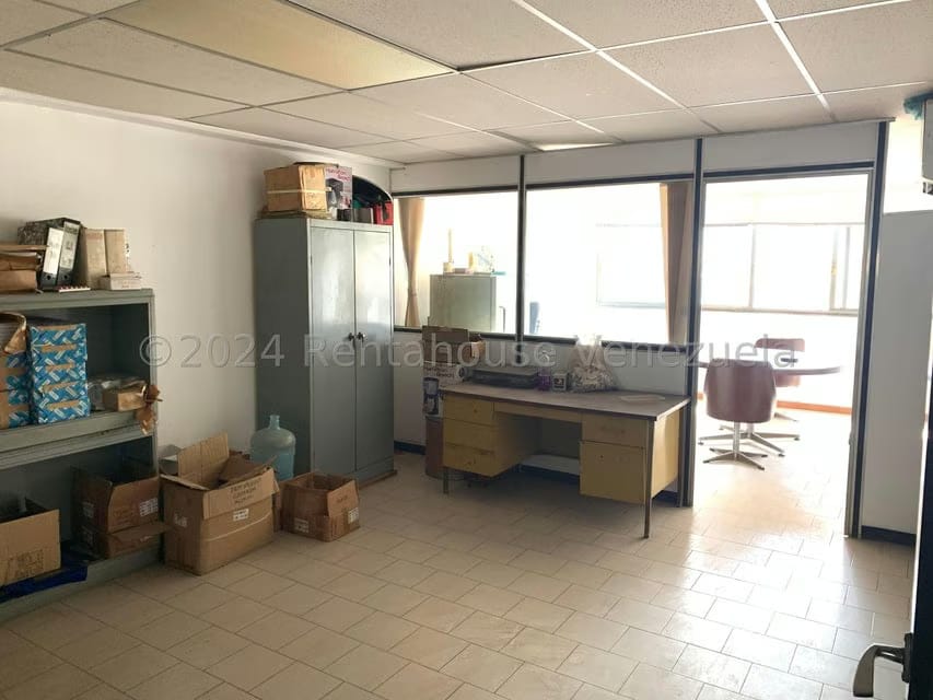 Comercial (Edificio) en Venta en El Marques, Miranda - 14