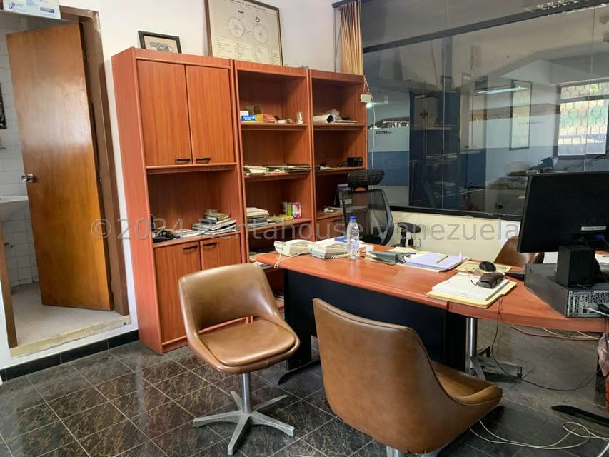 Comercial (Edificio) en Venta en El Marques, Miranda - 20