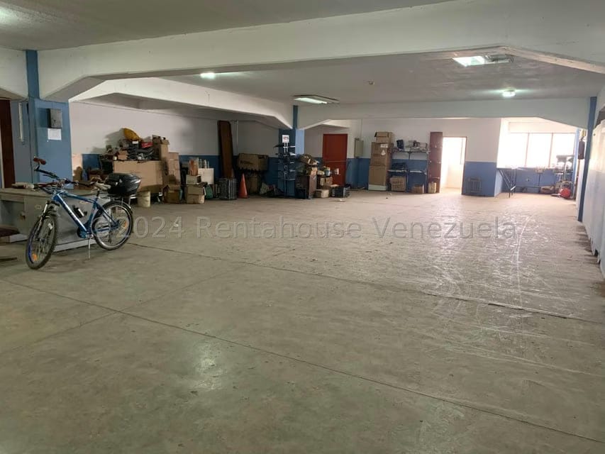 Comercial (Edificio) en Venta en El Marques, Miranda - 26