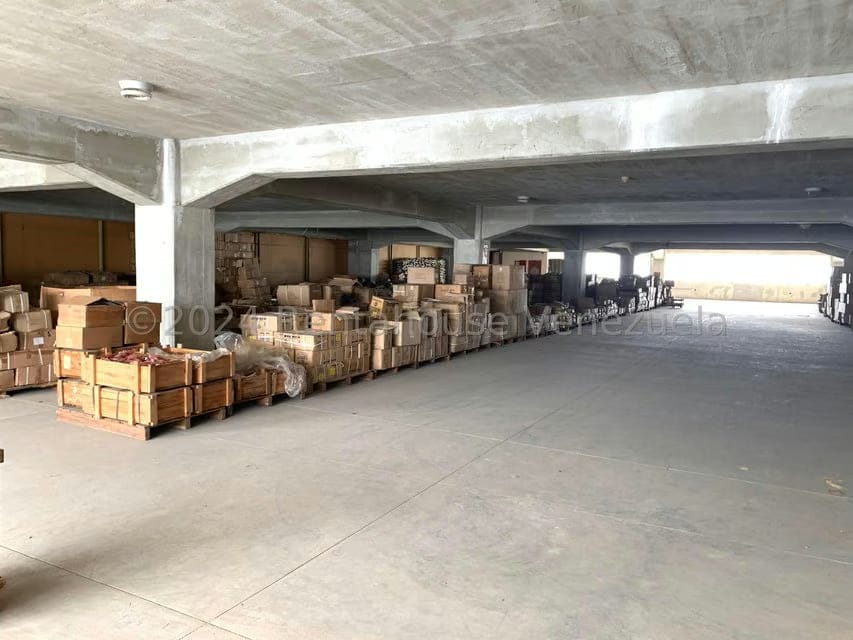 Comercial (Edificio) en Venta en El Marques, Miranda - 37