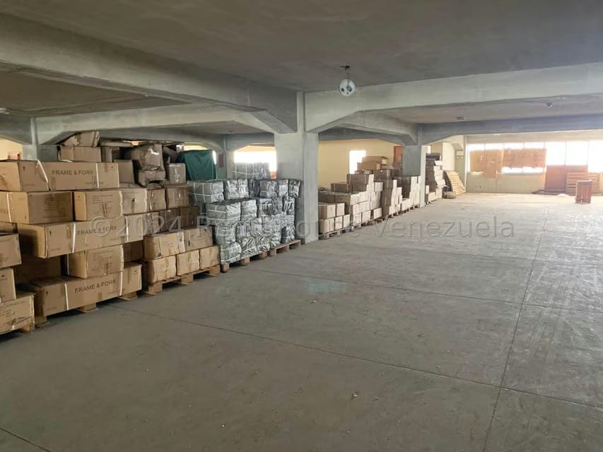 Comercial (Edificio) en Venta en El Marques, Miranda - 40