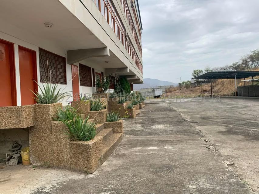 Comercial (Edificio) en Venta en El Marques, Miranda - 6