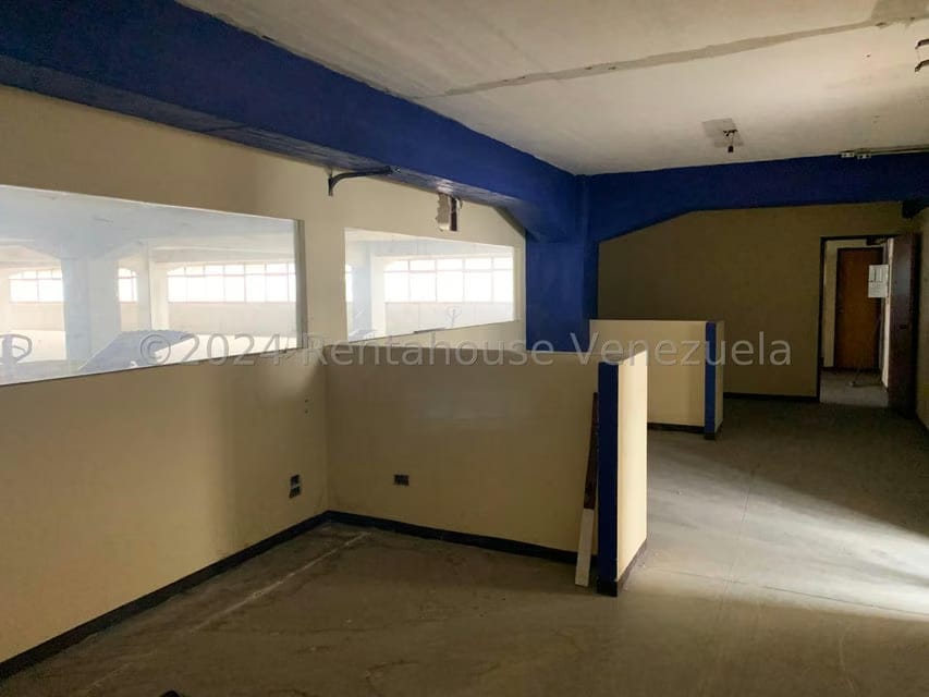 Comercial (Edificio) en Venta en El Marques, Miranda - 53