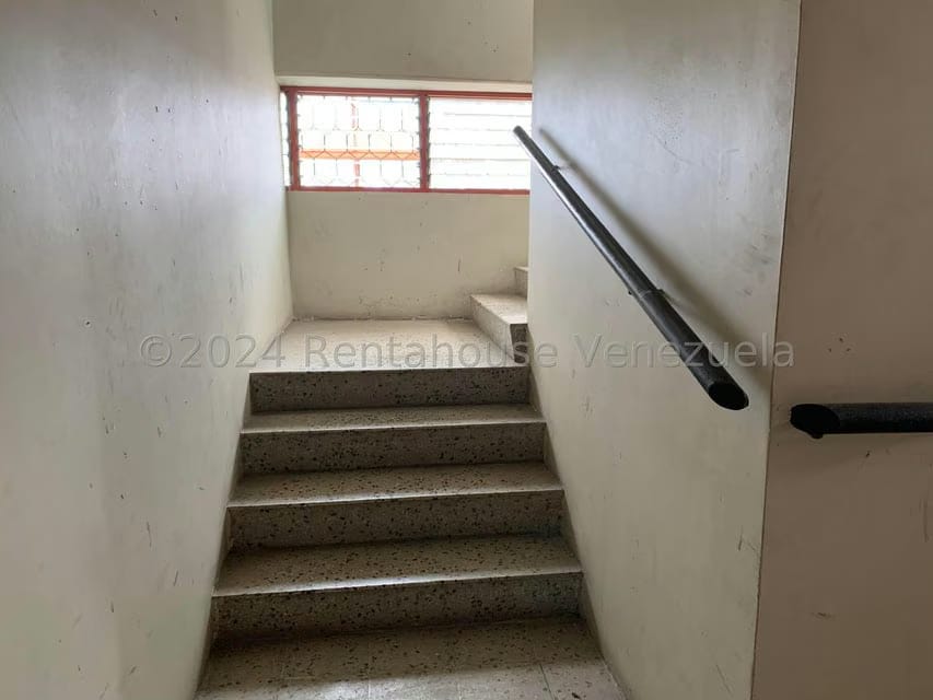 Comercial (Edificio) en Venta en El Marques, Miranda - 73