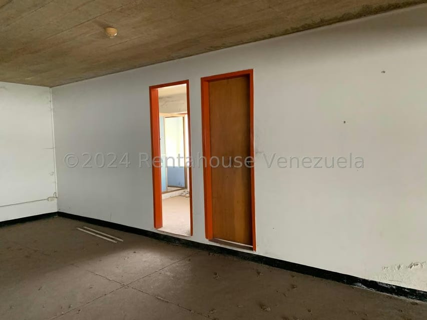 Comercial (Edificio) en Venta en El Marques, Miranda - 79