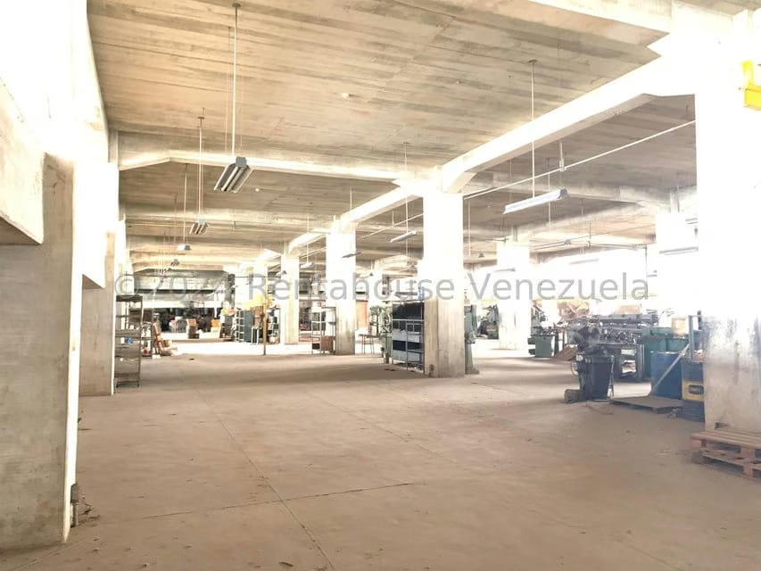 Comercial (Edificio) en Venta en El Marques, Miranda - 84