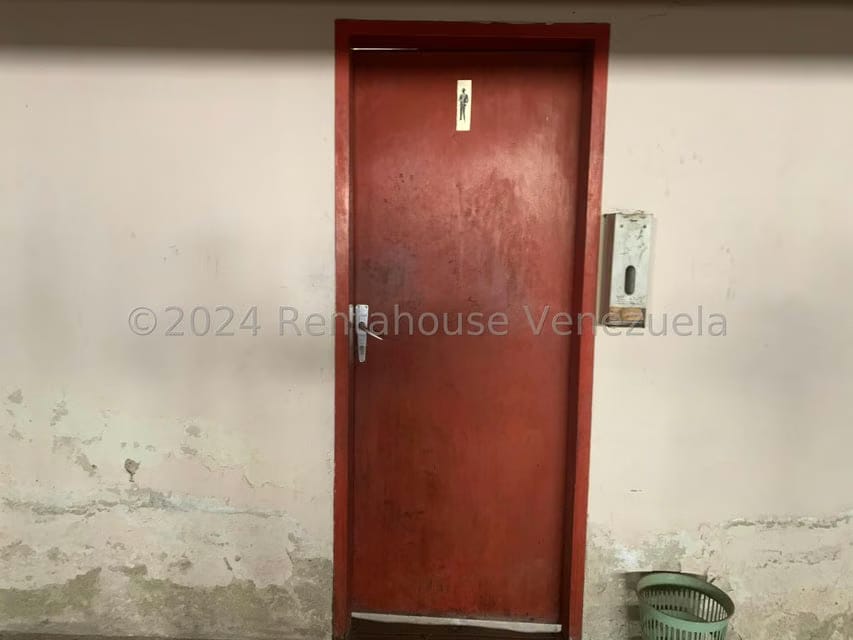 Comercial (Edificio) en Venta en El Marques, Miranda - 85