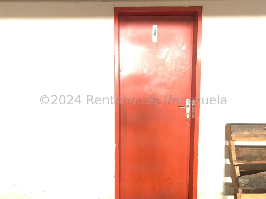Comercial (Edificio) en Venta en El Marques, Miranda - 86