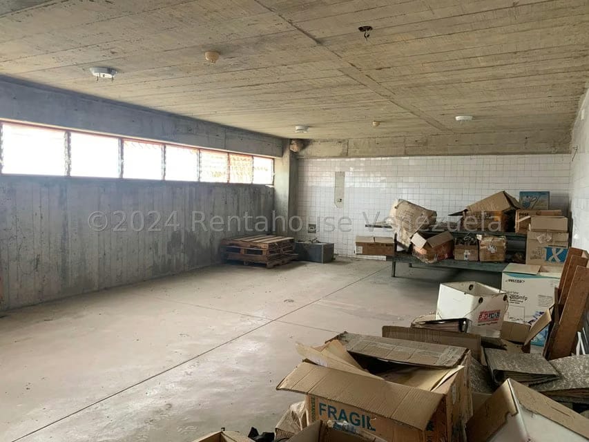 Comercial (Edificio) en Venta en El Marques, Miranda - 87