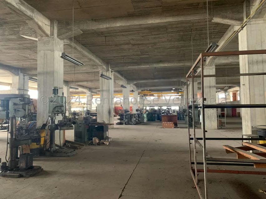 Comercial (Edificio) en Venta en El Marques, Miranda - 94