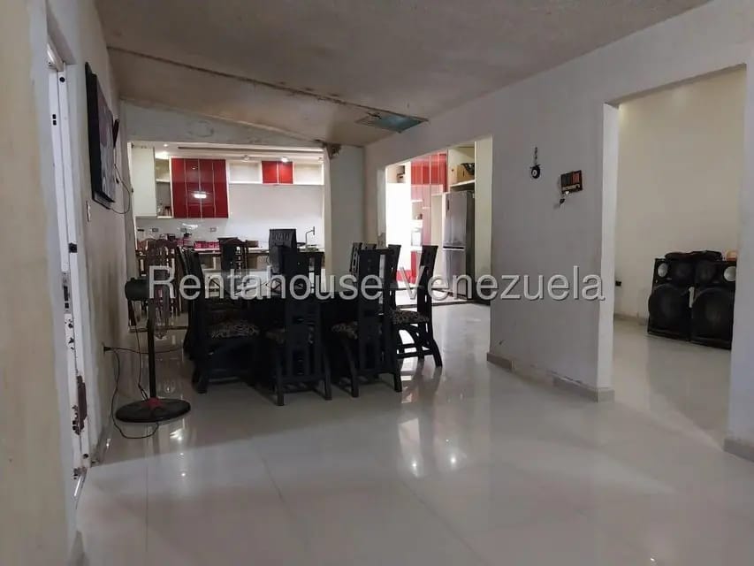 Casa (Duplex) en Venta en Flor Amarillo, Carabobo - 2