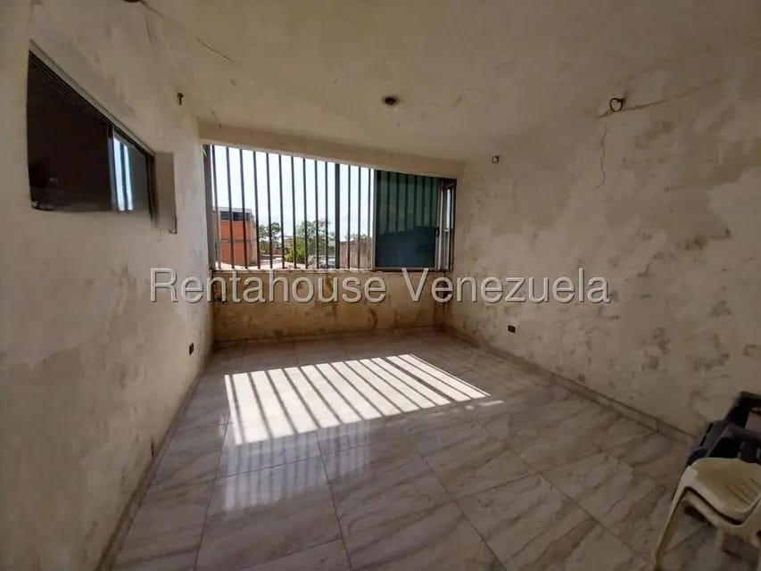 Casa (Duplex) en Venta en Flor Amarillo, Carabobo - 13