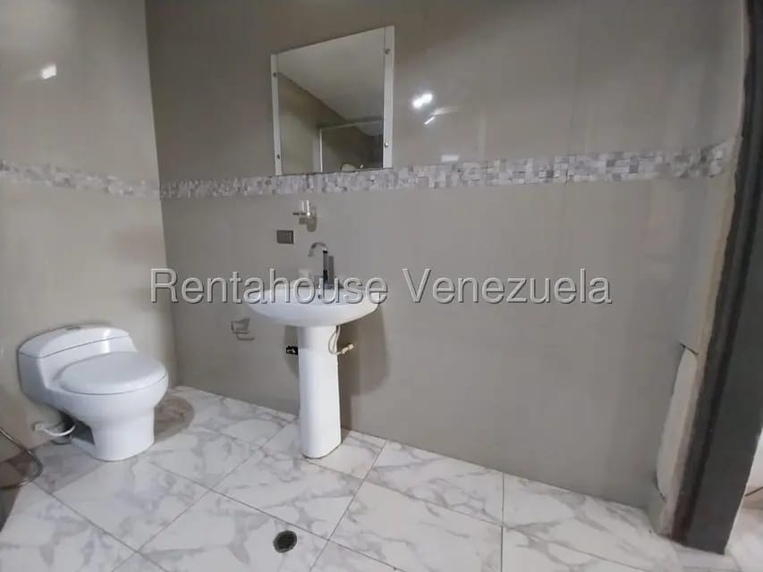 Casa (Duplex) en Venta en Flor Amarillo, Carabobo - 17