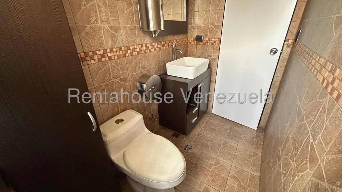 Comercial (Oficina) en Venta en Parroquia Altagracia, Distrito Metropolitano - 17