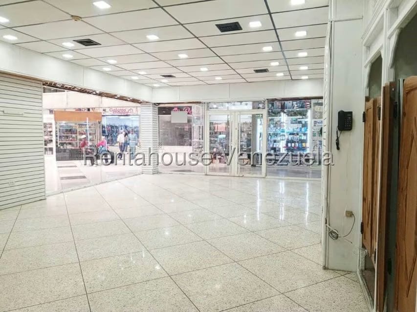 Comercial (Local Comercial) en Alquiler en Centro, Lara - 4