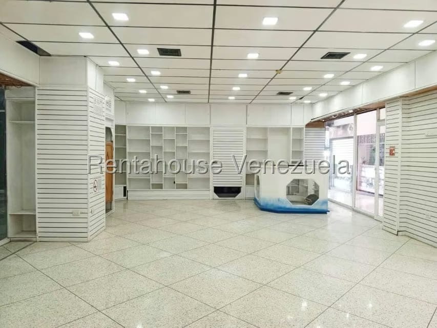 Comercial (Local Comercial) en Alquiler en Centro, Lara - 5