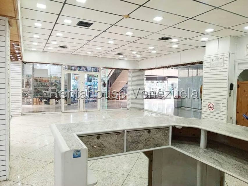 Comercial (Local Comercial) en Alquiler en Centro, Lara - 9