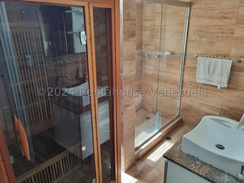 Negocios y Empresas (Belleza y Salud) en Venta en La Rosaleda, Miranda - 11