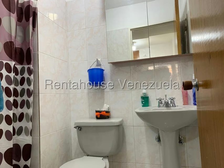 Apartamento (1 Nivel) en Venta en El Cigarral, Distrito Metropolitano - 11