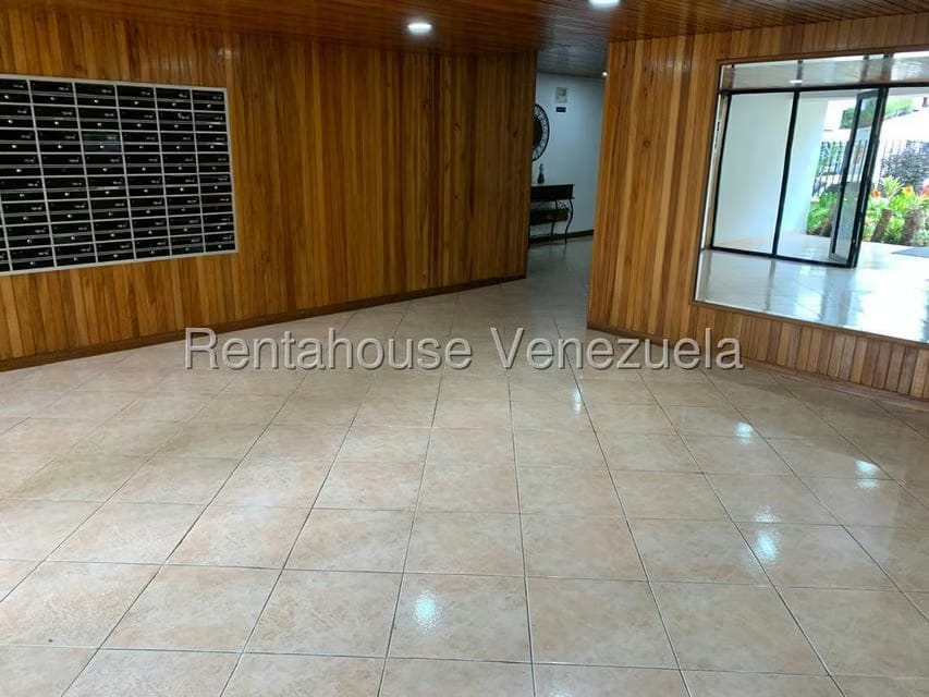 Apartamento (1 Nivel) en Venta en El Cigarral, Distrito Metropolitano - 23