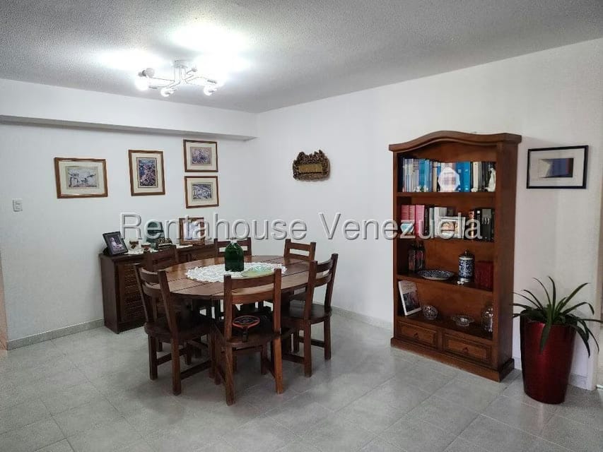 Apartamento (1 Nivel) en Venta en El Cigarral, Distrito Metropolitano - 4
