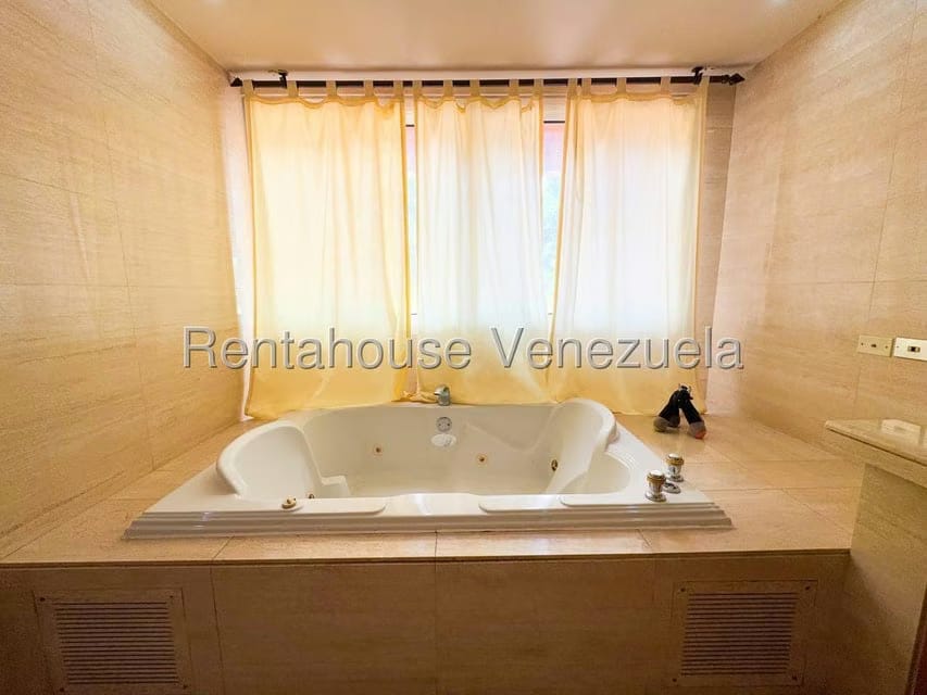 Apartamento (1 Nivel) en Venta en Alta Florida, Distrito Metropolitano - 42