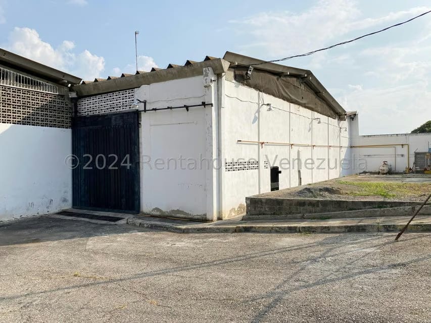 Comercial (Industrial) en Venta en Zona Industrial 2, Lara - 2
