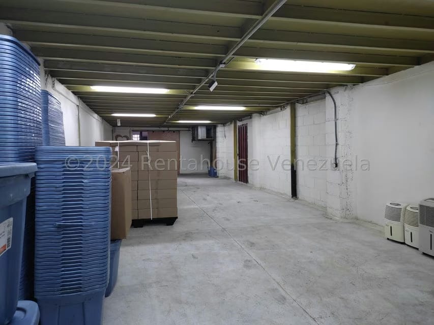 Comercial (Industrial) en Venta en Zona Industrial 2, Lara - 24