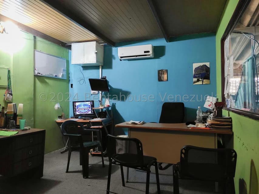 Comercial (Industrial) en Venta en Zona Industrial 2, Lara - 30