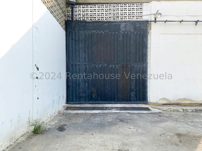 Comercial (Industrial) en Venta en Zona Industrial 2, Lara - 31