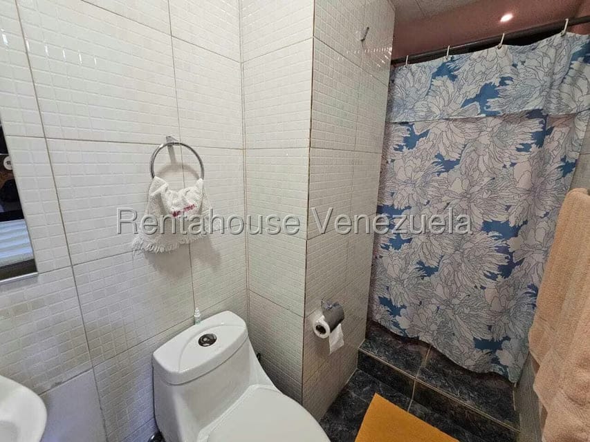 Apartamento (1 Nivel) en Venta en Colinas de La California, Distrito Metropolitano - 11