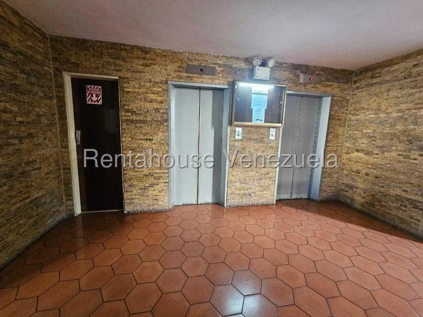 Apartamento (1 Nivel) en Venta en Colinas de La California, Distrito Metropolitano - 20