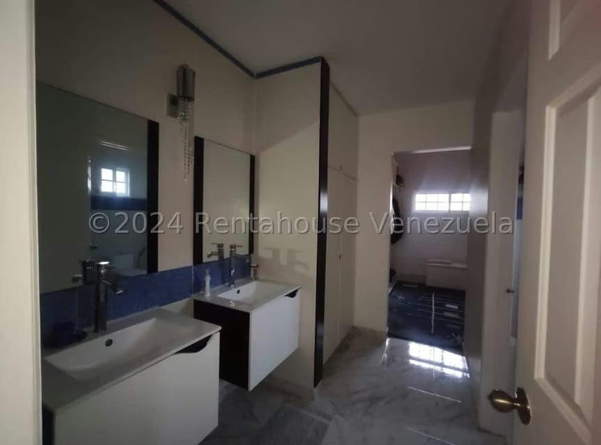 Casa (Duplex) en Venta en Pampatar, Nueva Esparta - 24