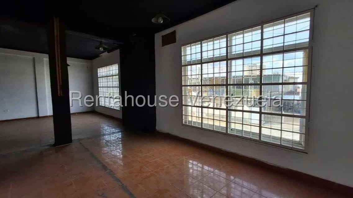 Comercial (Local Comercial) en Venta en Centro, Zulia - 12