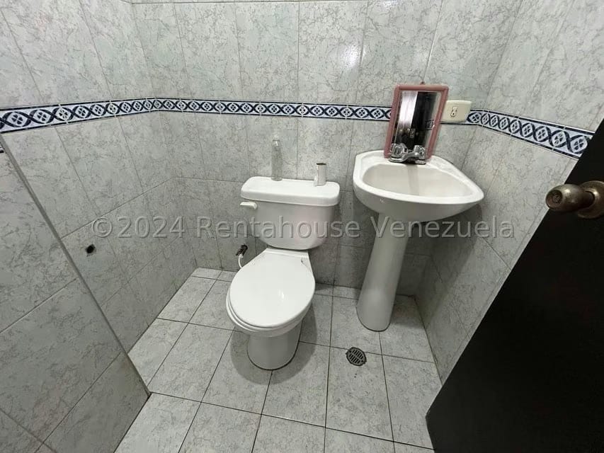 Comercial (Edificio) en Venta en Centro, Lara - 34