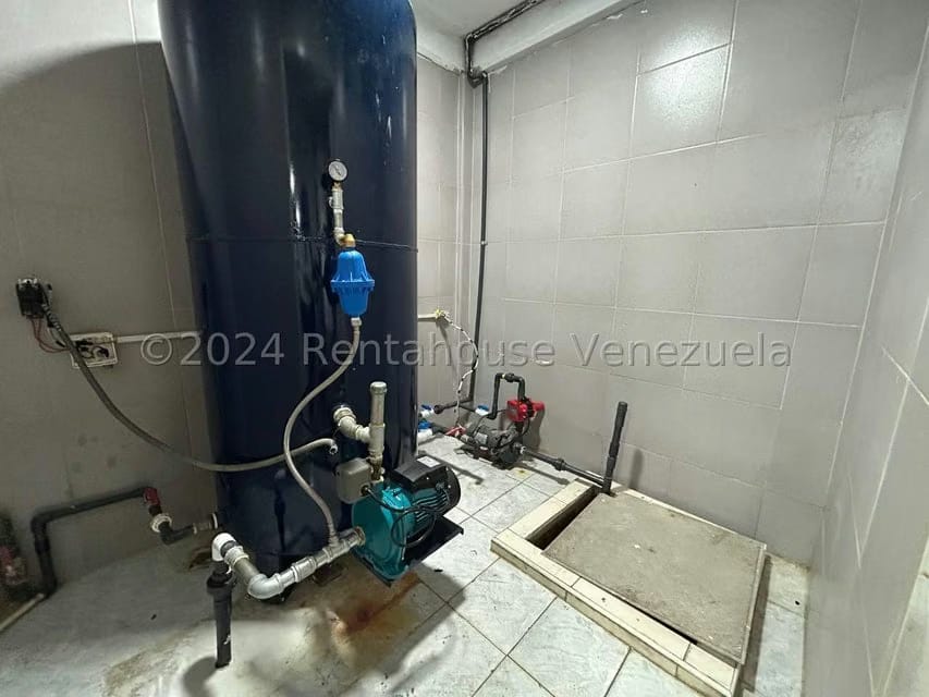 Comercial (Edificio) en Venta en Centro, Lara - 49