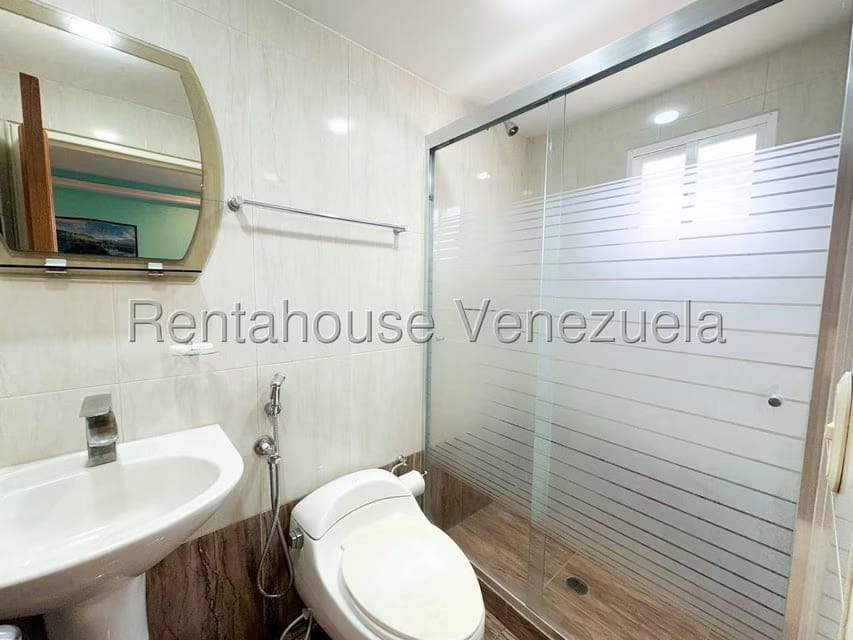 Comercial (Local Comercial) en Venta en Playa Grande, Vargas - 68