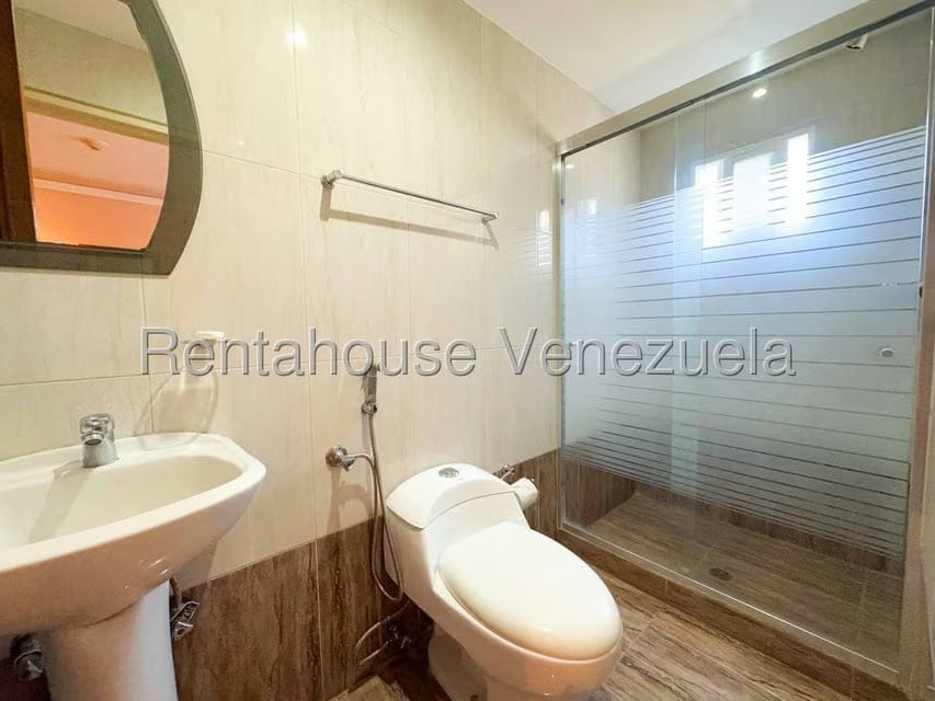 Comercial (Local Comercial) en Venta en Playa Grande, Vargas - 72