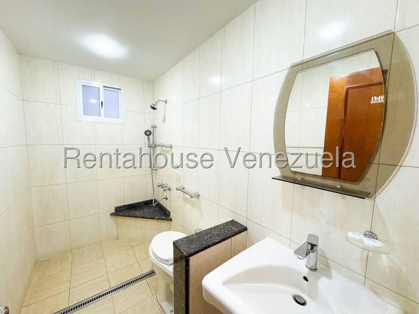 Comercial (Local Comercial) en Venta en Playa Grande, Vargas - 95