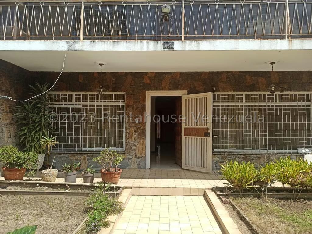 CASA EN VENTA-SELENE MARIN NOBREGA- MLS#24-2373