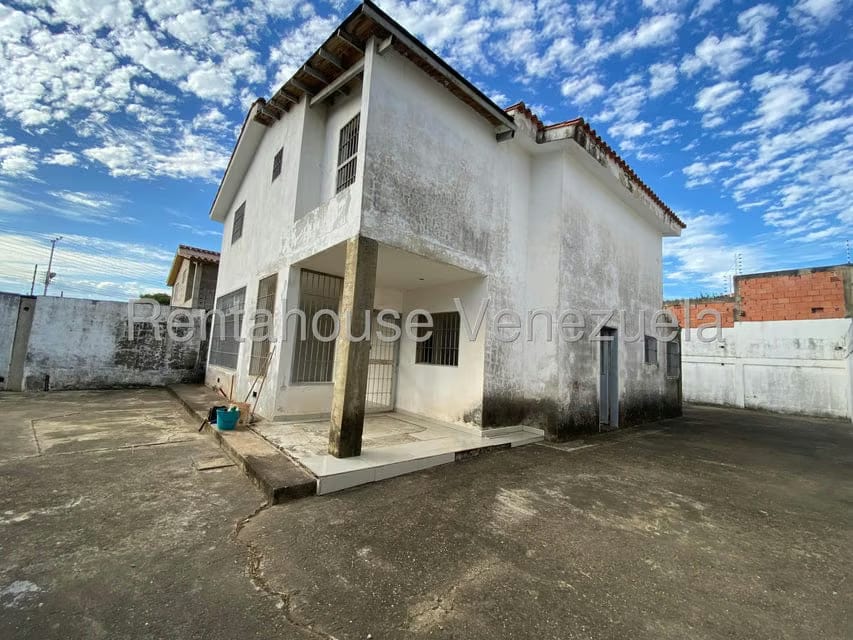 Casa (Duplex) en Venta en Los Educadores, Guarico - 21
